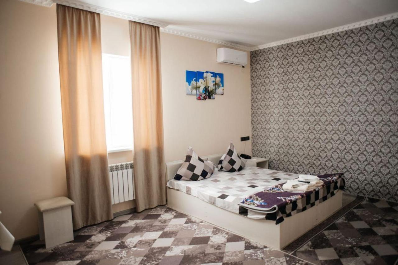 Silk Way Hotel Atyraū Esterno foto