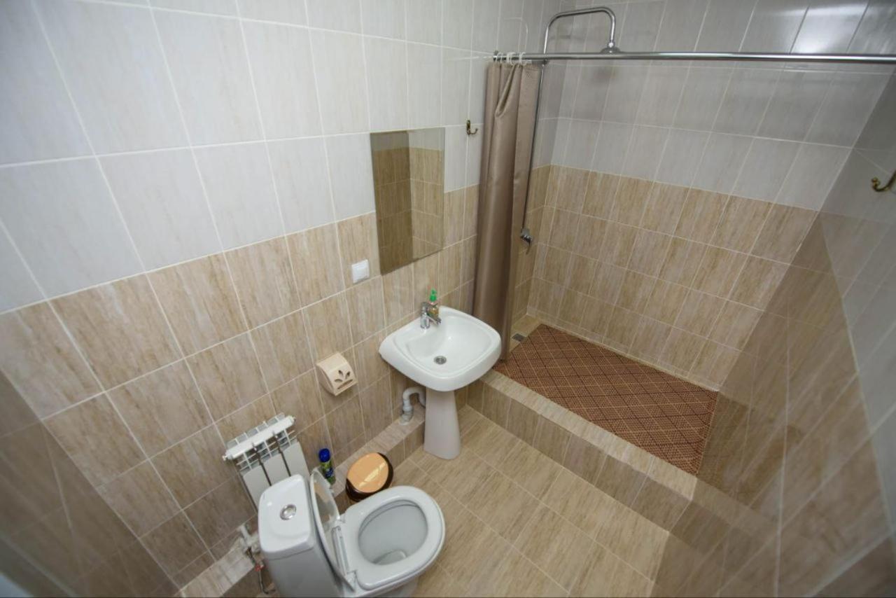 Silk Way Hotel Atyraū Esterno foto